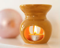 Essential oil burner in use