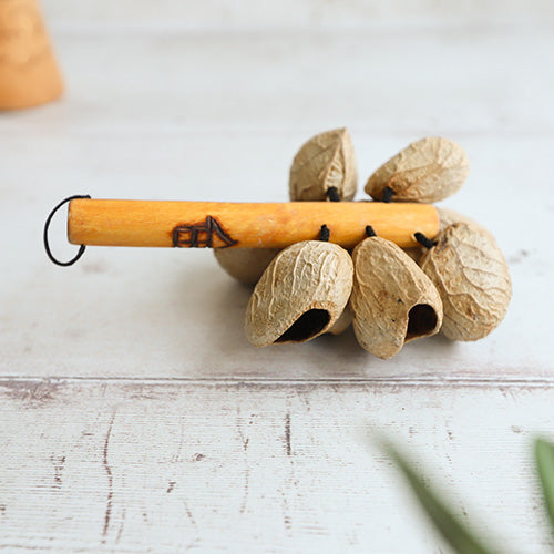 Seed Shaker with hanging loop